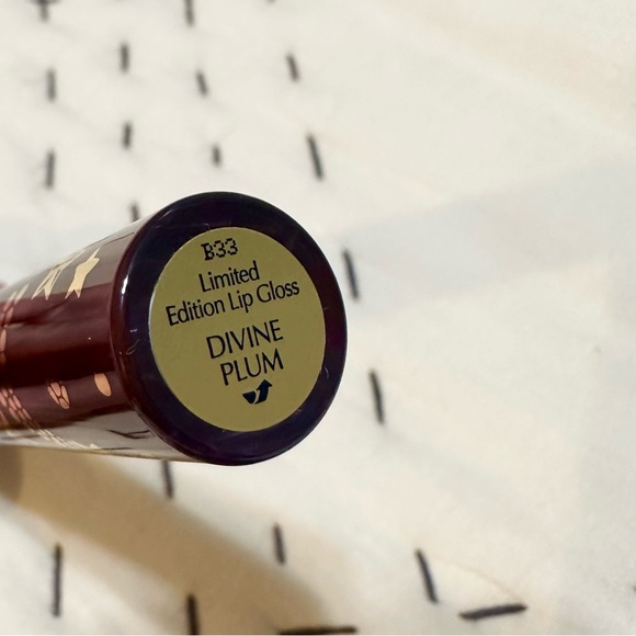 Estee Lauder Makeup Este Lauder Full Size Limited Edition Divine